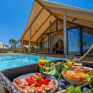 Floria Glamping Garden Labin (Istria)